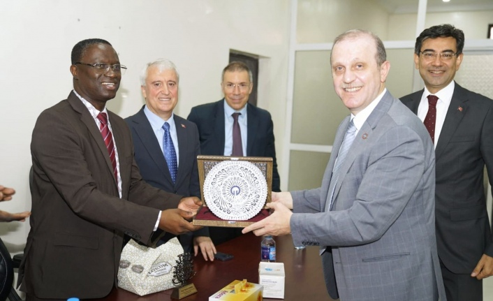Karadeniz Teknik Üniversitesi ve Gambiya Üniversitesi Arasında Yükseköğretim İş Birliği Protokolü İmzalandı