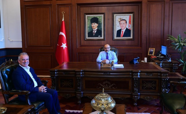 Borsa başkanı Erkan Vali ustaoğlu’nu ziyaret etti.
