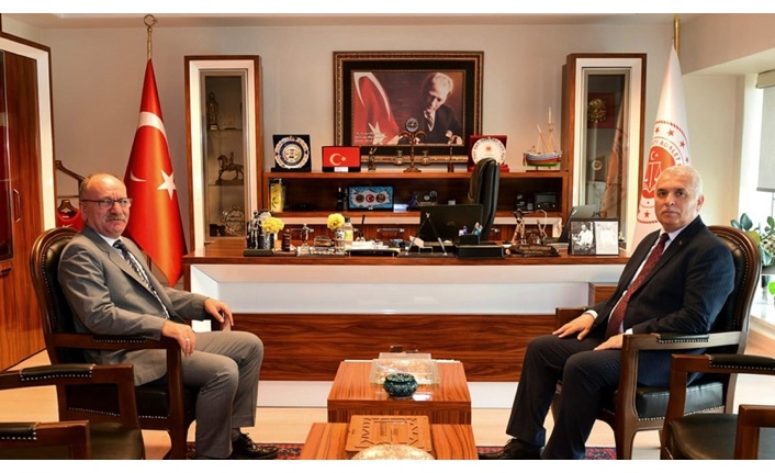 Vali Aziz Yıldırım, Trabzon Bölge Adliyesi Başkanı Küçükosman'ı Ziyaret Etti