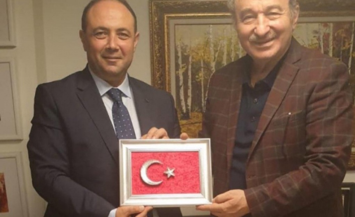 Başkan adayı ayvaz eski bakan Özak’ı ziyaret etti.