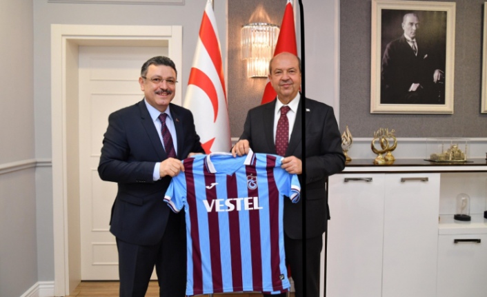 Cumhurbaşkanı Ersin Tatar, Ortahisar Belediyesi’ni ziyaret etti