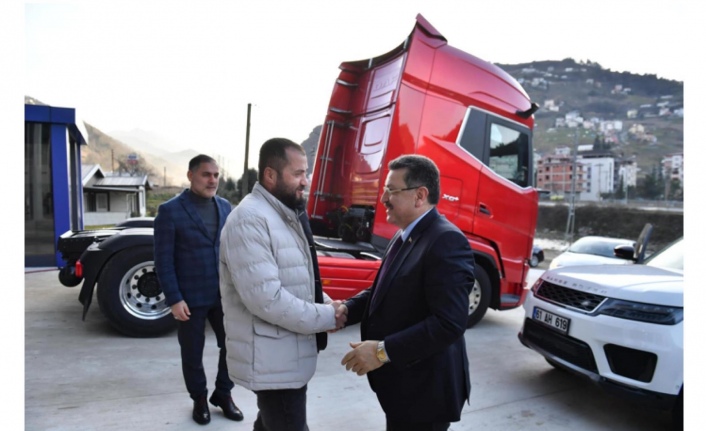 Başkan genç Önder reisi ziyaret etti