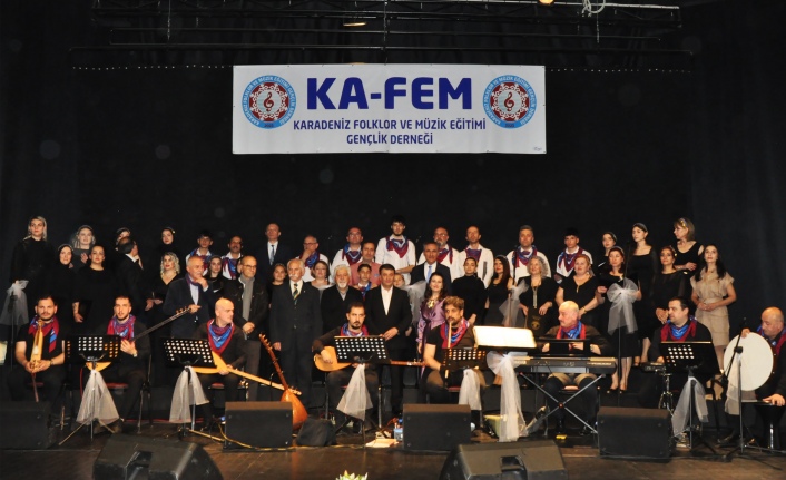 KA-FEM Türk Halk Müziği Korosu Verdiği Konser İle Dinleyenleri Mest Etti