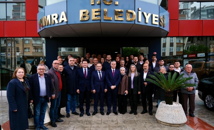 Başkan Kaya, Genel Başkan Yardımcısı Kılıç’la birlikte esnaf ziyareti yaptı