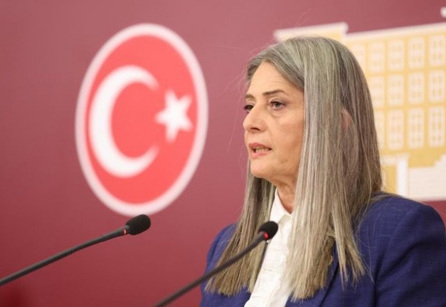 CHP TRABZON MİLLETVEKİLİ SUİÇMEZ, “TRABZON’DA Kİ SPOR TESİSLERİ BİLE SİYASETE ALET EDİLİYOR!”