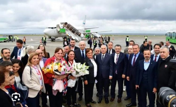 İl Protokolu ile Çiceklerle Karşıladı Fiyasko İle Sonlandı