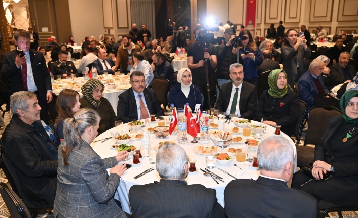 BAŞKAN GENÇ, ŞEHİT AİLELERİ VE GAZİLERLE İFTAR SOFRASINDA BULUŞTU