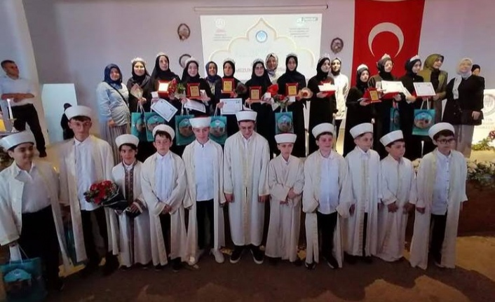 Bahçecik İmam Hatip Ortaokulun’da Mezuniyet Töreni
