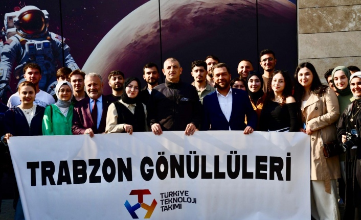 Haluk Bayraktar, Babasının Adını Taşıyan Bilim Merkezini Ziyaret Etti