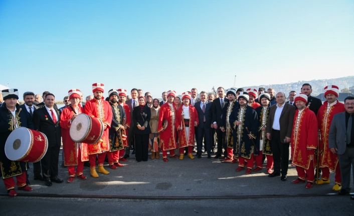 BAŞKAN GENÇ: TRABZON, TARİHİ ŞANLA, ŞEREFLE DOLU BİR ŞEHİRDİR