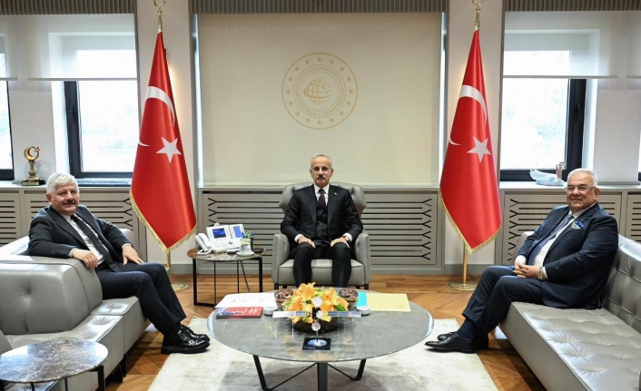 Bakan Uraloğlu‘nu Rektör Prof Dr. Aydın ziyaret etti