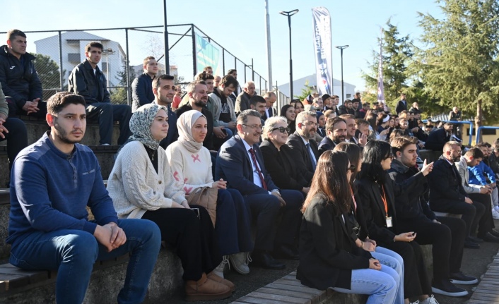 BAŞKAN GENÇ: ÖZEL BİREYLER KONUSUNDA TOPLUMSAL FARKINDALIK ÇOK ÖNEMLİ