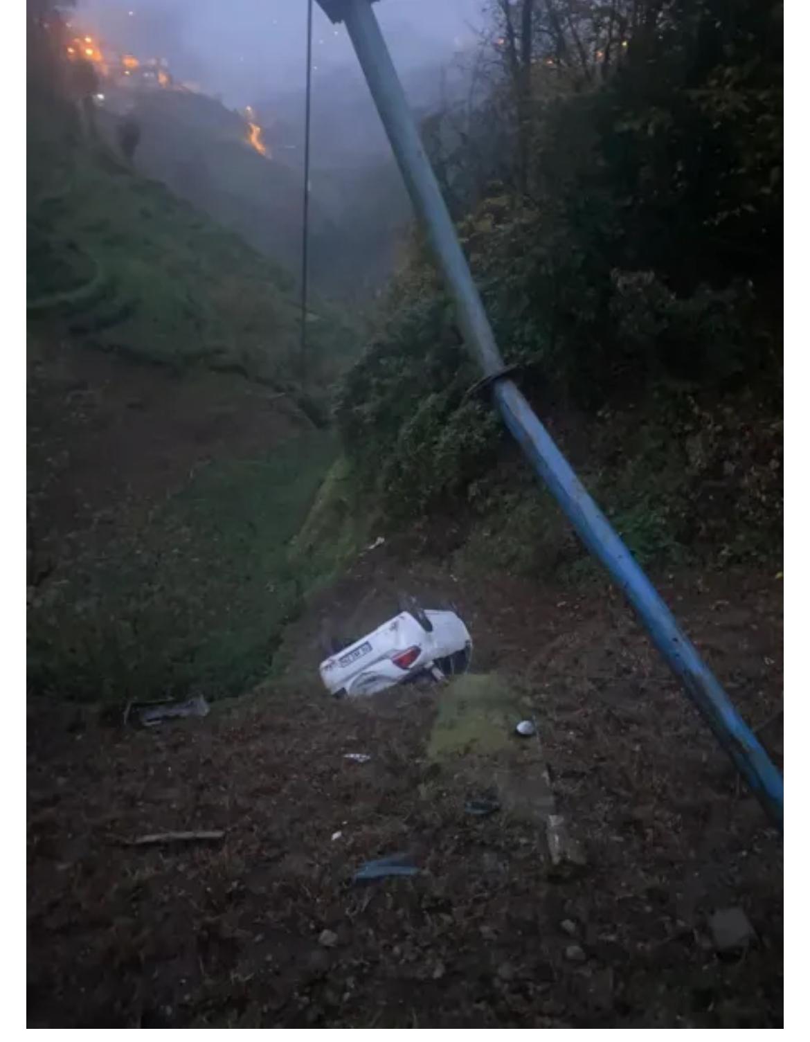 Hayrat‘ta Uçuruma Yuvarlanan Araçta 1 Kişi Öldü, 3 Kişi Ağır Yaralı