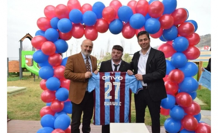 Başkan Keleş, özel çocuk Olgun’a sürpriz doğum günü yaptı