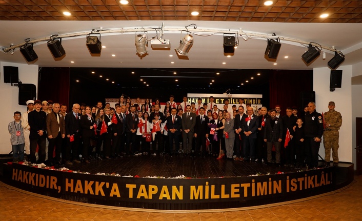 AKÇAABAT’TA 12 MART İSTİKLAL MARŞI’NIN KABULÜ VE MEHMET ÂKİF ERSOY’U ANMA PROGRAMI DÜZENLENDİ