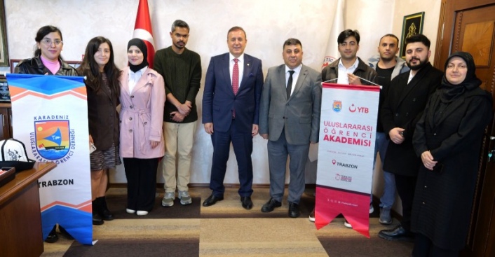 Trabzon'da öğrenim gören yabancı uyruklu öğrencilere dış ticaret eğitimi verilecek