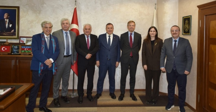 TTSO'yu ziyaret eden Hollanda Büyükelçisi ile iş birliği imkanları görüşüldü