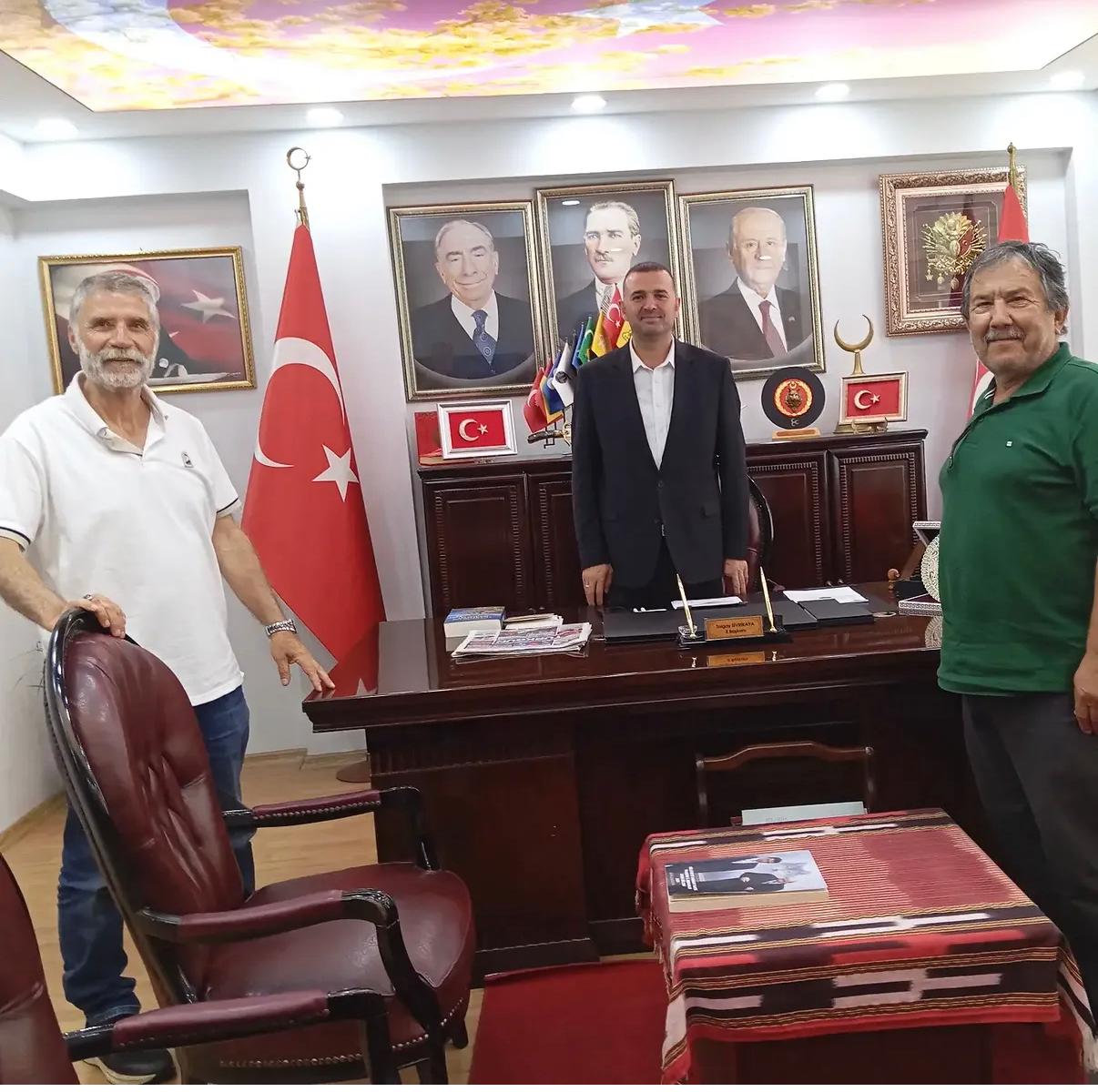 Eski Başkanlar Selimoğlu ve Yayla, Başkan Sivrikaya’yı ziyaret ettiler