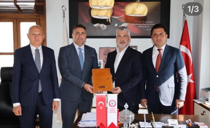 Milletvekili Büyükaydın ve Başkan Dr.Hisoğlu, Ecz. Başer’i ziyaret etti