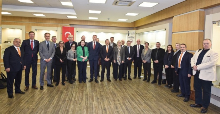 AB Büyükelçileri'ne Trabzon'daki yatırım ortamı ve iş birliği olanakları anlatıldı