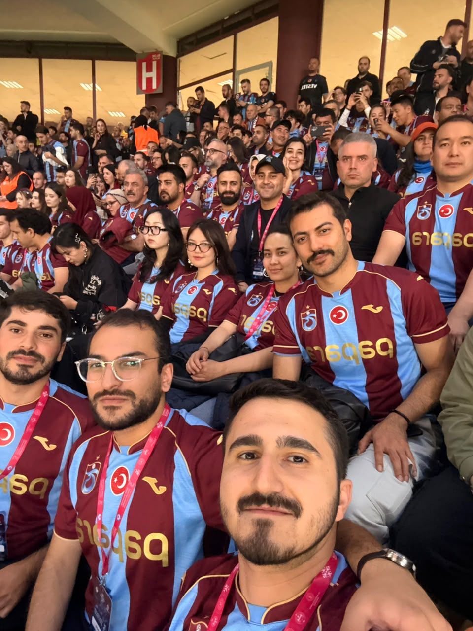 TÜRK DÜNYASI’NIN GENÇLERİ TRABZONSPOR COŞKUSUNA ORTAK OLDU