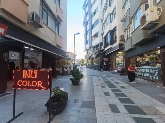 UZUN SOKAK’TA ALTYAPI VE ZEMİN YENİLEME ÇALIŞMALARI BAŞLIYOR