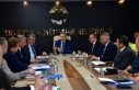 Vali Şahin topladı