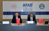 bakan yardımcısı Ali Çelik Kaymakamlar ve belediye baskanları toplandı