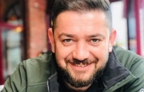 Hayatının baharında kalp krizinden vefat eden olgun Aktaş‘a Medya61 ailesi olarak Allah’tan rahmet kederli ailesine baş sağlığı diliyoruz.