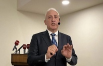 Kazaz'dan Trabzon'a Eleştiri: "Sürtüşerek Zaman Kaybediyoruz"
