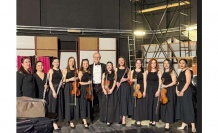 Sude bülbül ve orkestrası ayakta alkışlandı.