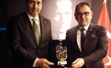 Maç öncesi dostluk yemeği