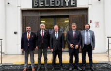 Sağlıkçılar Dr. Çebi’yi ziyaret ettiler