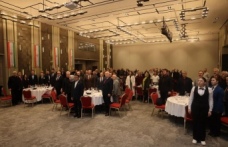 İran İslam Cumhuriyeti’nin kuruluşu kutlanıyor