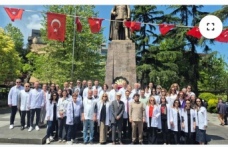 14 Mayıs eczacılar günü kutlanıyor.