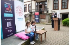 Festivale çocuklar renk kattılar
