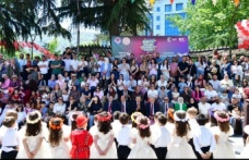 Trabzon Bürokrasisi Atatürk Alanı’ndaki Muhteşem Gösteriyi İzledi