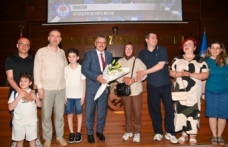 BAŞKAN GENÇ: DİNİ DEĞERLERİMİZLE KİMSE ALAY EDEMEZ