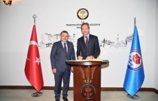 BÜYÜKELÇİ HENDRİK VAN DE VELDE’DEN BAŞKAN GENÇ’E ZİYARET
