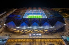 Papara Park, Trabzonspor’un kuruluş yıl dönümüne özel bordo-mavi yanıyor