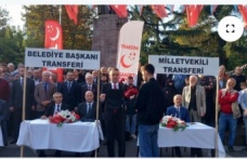SP ortahisar ilçe  Başkanlığı Atatürk alanına masaları kurdu