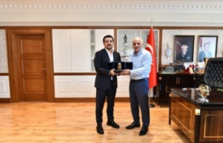 Başkan zorluoğlu kaymakam Öztürk ziyaret etti