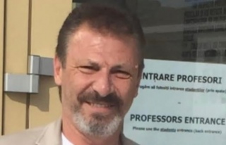 Prof.Dr.Zafer cemal Özkan Hakk’a yürüdü