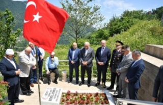 Şehit Komando er Resul adanur mezarı başında anıldı.