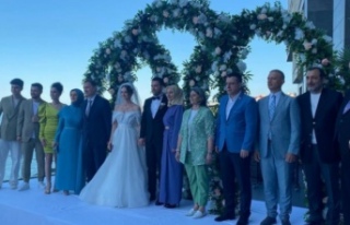 Sönmez ve Yıldız ailesinin mutlu günü.