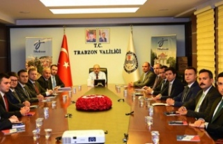 Vali ustaoğlu kaymakamları topladı.
