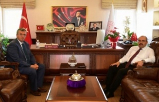 Vali ustaoğlu müdür Bektaş’a hayırlı olsun...