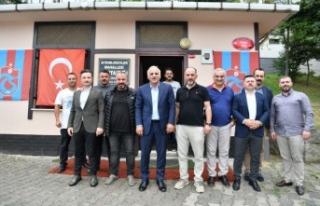 BAŞKAN ZORLUOĞLU MUHTARLARI ZİYAFET ETTİ