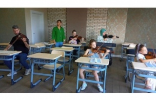 AKÇAABAT SANAT AKADEMİSİNDE YOK YOK