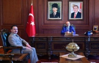 Genel Sekreter Akpınar vali ustaoğlunu ziyaret etti